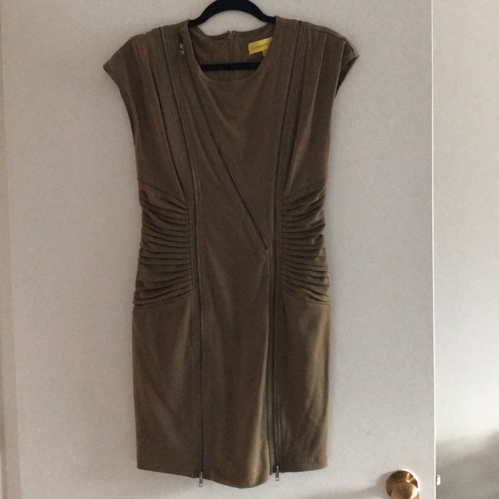 Zip dress